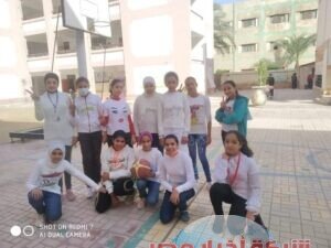 طالبات الصف السادس بمدرسة جمصة