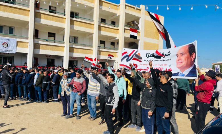 إقبال المواطنين على لجان الاقتراع بمدينة جمصة